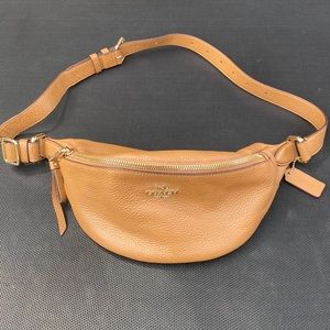 Coach pebbled leather fanny pack